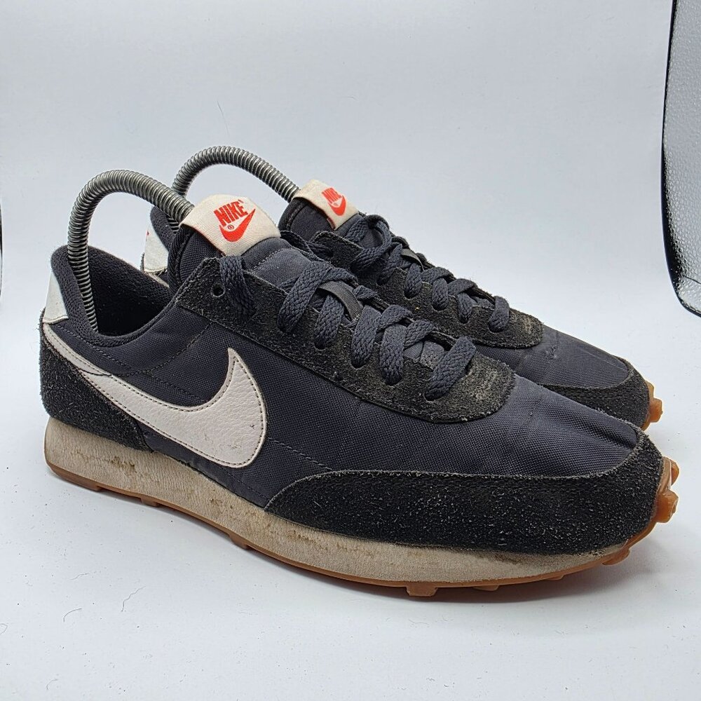 Nike Daybreak Womens Size 7 Black White Athletic Shoes Outdoors CK2351-001